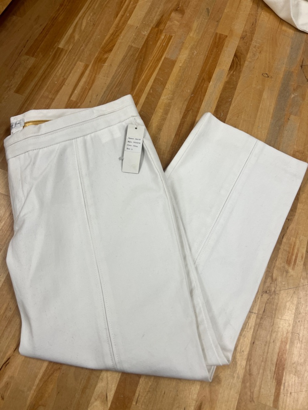 Sean John White Capris cotton sz 6
